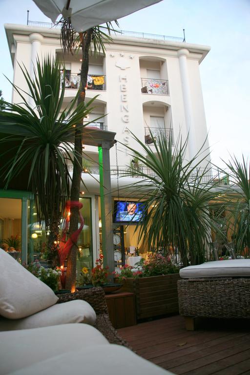 רימיני Hotel Bengasi מראה חיצוני תמונה