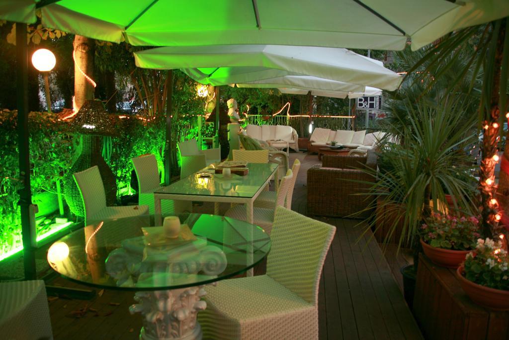 רימיני Hotel Bengasi מראה חיצוני תמונה